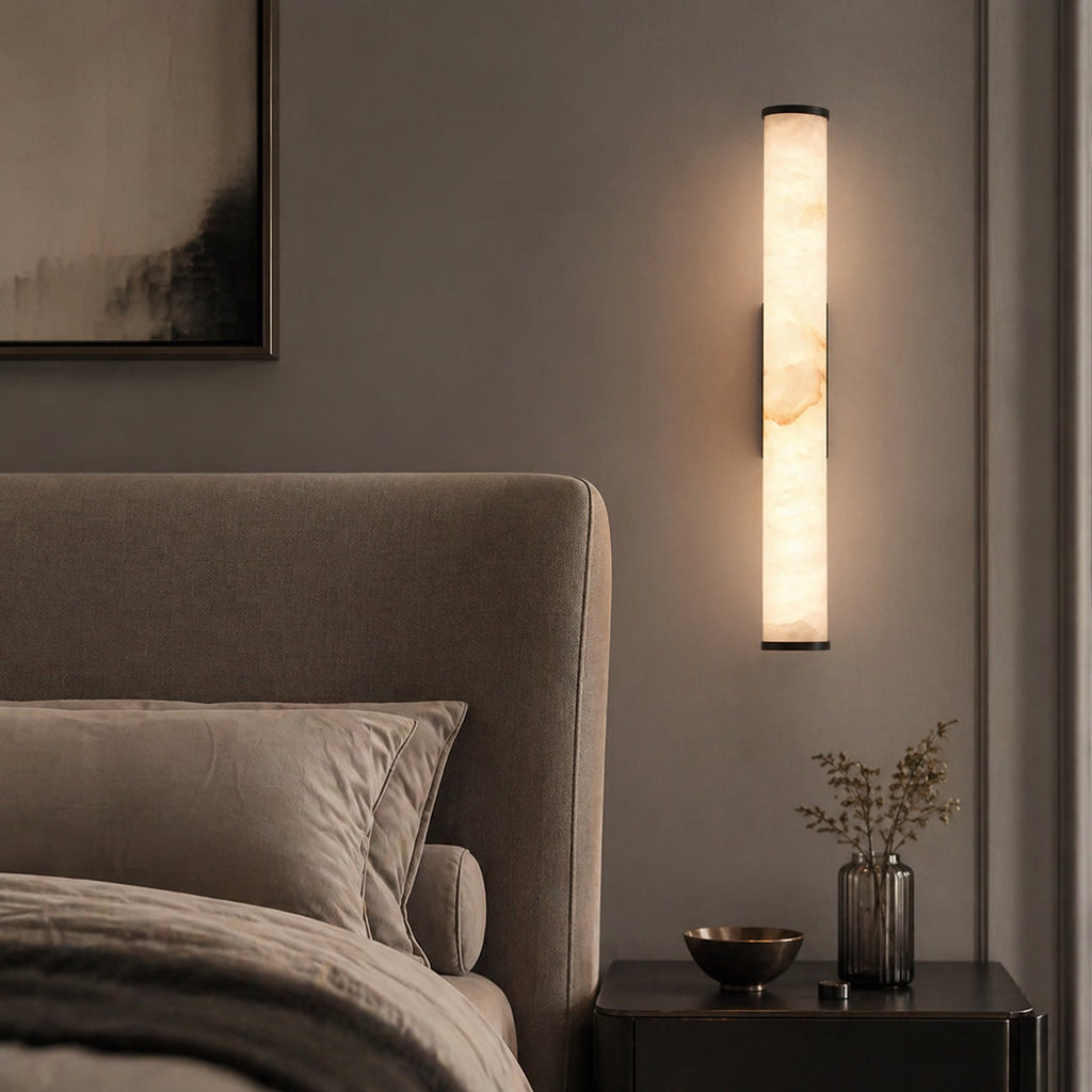 LED Wandleuchte Marmoroptik mit Kupfer Akzenten – Detailansicht der Oberfläche